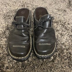 Woman’s Lifestyles shoes